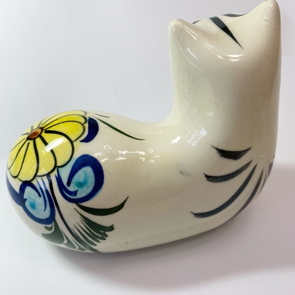 Ceramic hand painted cat - Picture 5 of 11